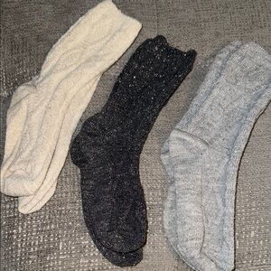 NWOT Women’s long glitter socks set